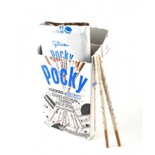 Pocky Chocolat et goût Cookie and Cream 40 Gr